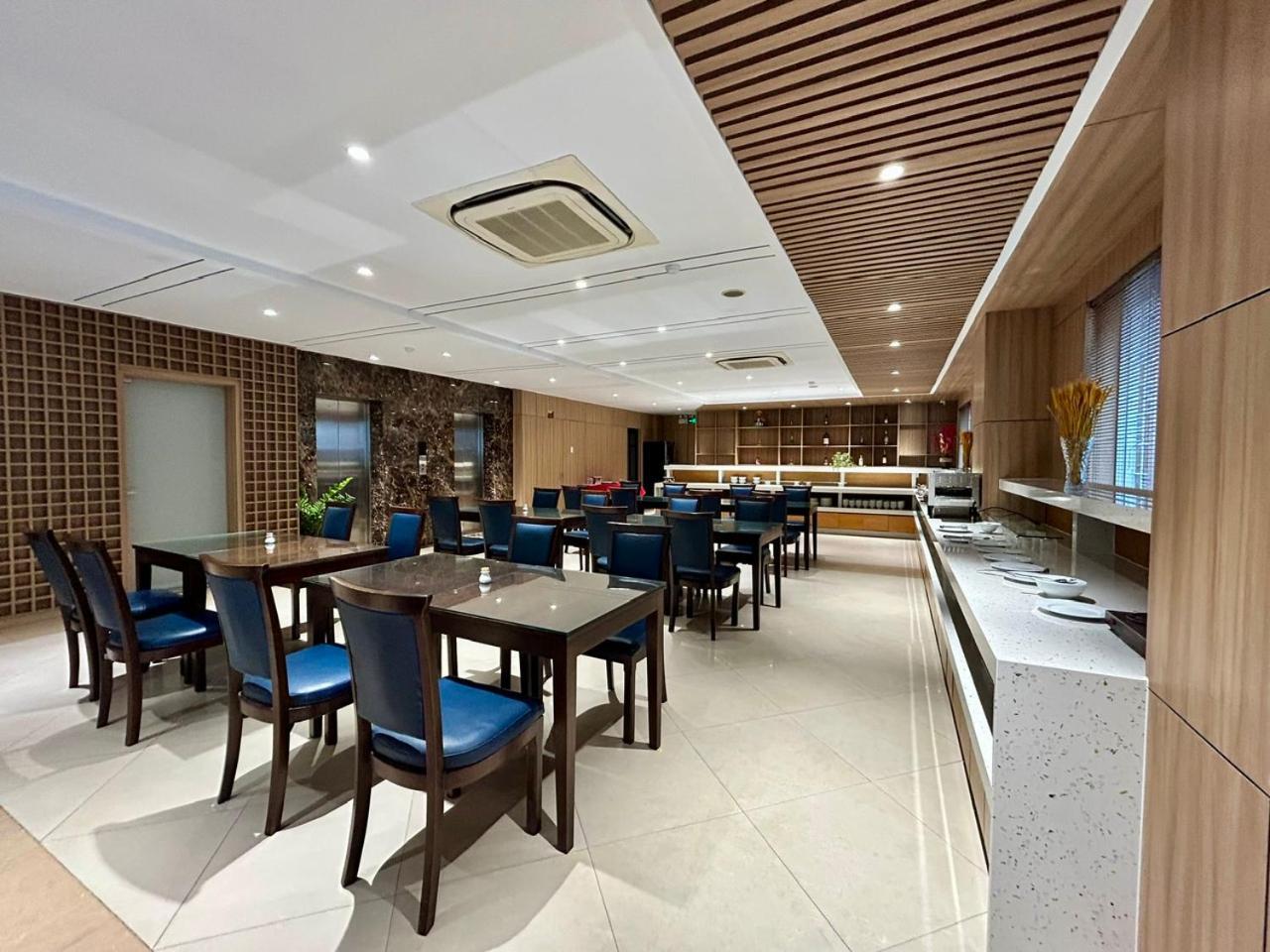 Starlet Hotel Nha Trang Exterior foto