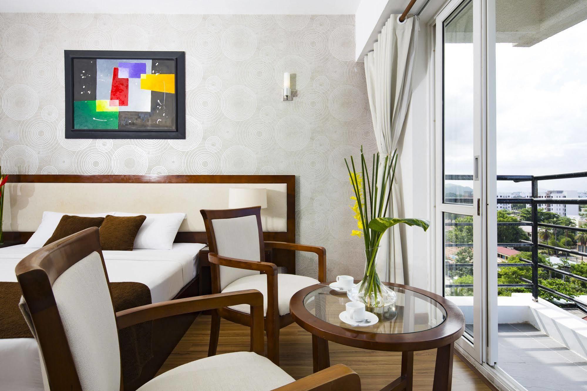 Starlet Hotel Nha Trang Exterior foto